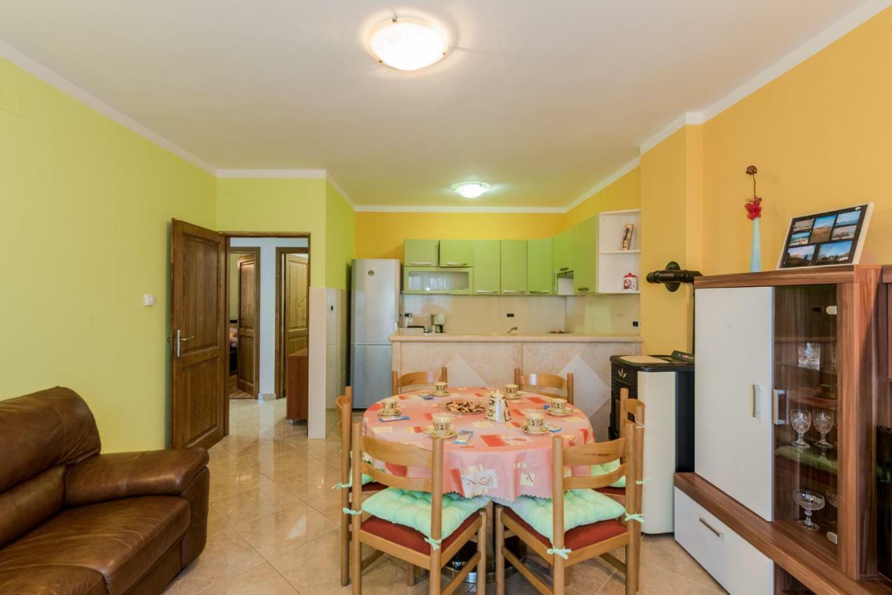 Apartament Victory Ravni Zewnętrze zdjęcie